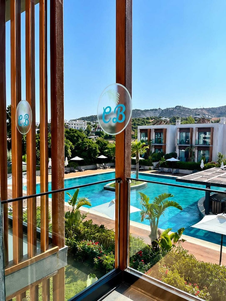 Celeste Bella Luxury Hotel and Spa 43/47