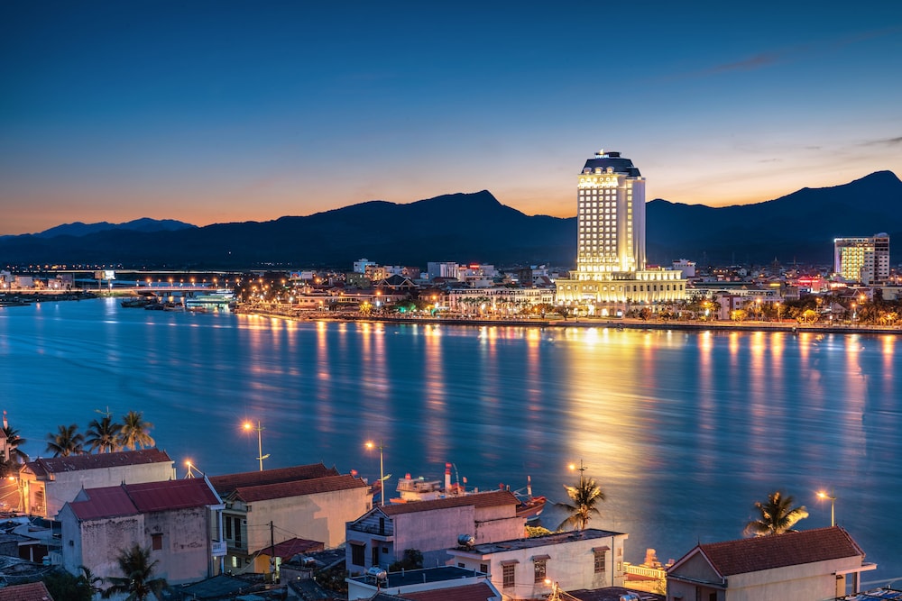 Melia Vinpearl Quang Binh 62/65