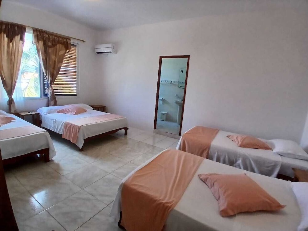 Hotel El Paraiso de Isabela 16/50