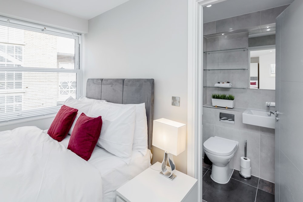 Roomspace Apartments -Walpole Court 49/50