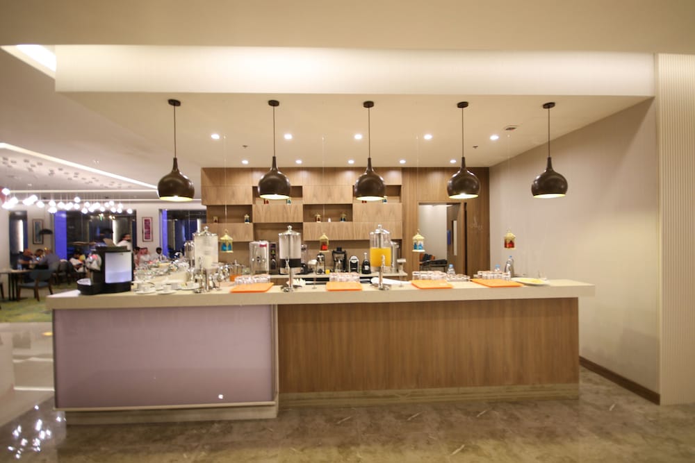 Lobby at Novotel Yanbu, YANBU