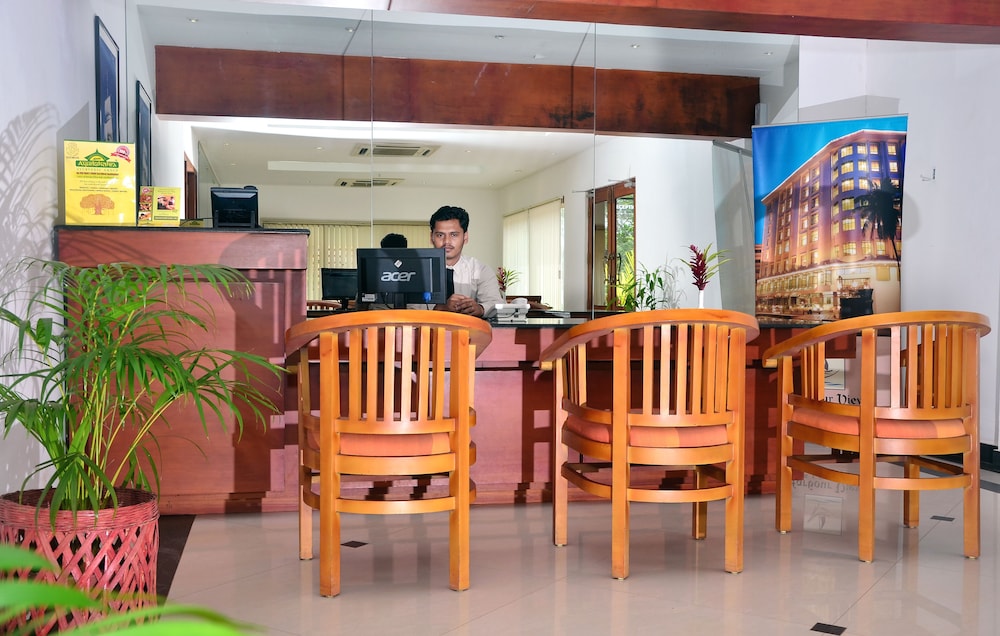 Vasco Dagama Beach Resort 16/30
