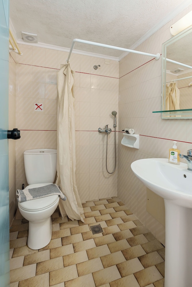 استوديو ثلاثي بسرير مزدوج وسرير فردي بإطلالة على البحر، Sunrise Hotel and Apartments Rodakino 7/7