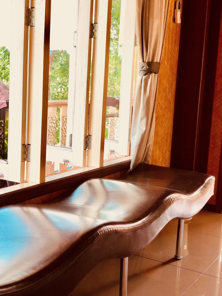 BAANPUFA RESORT 54/80