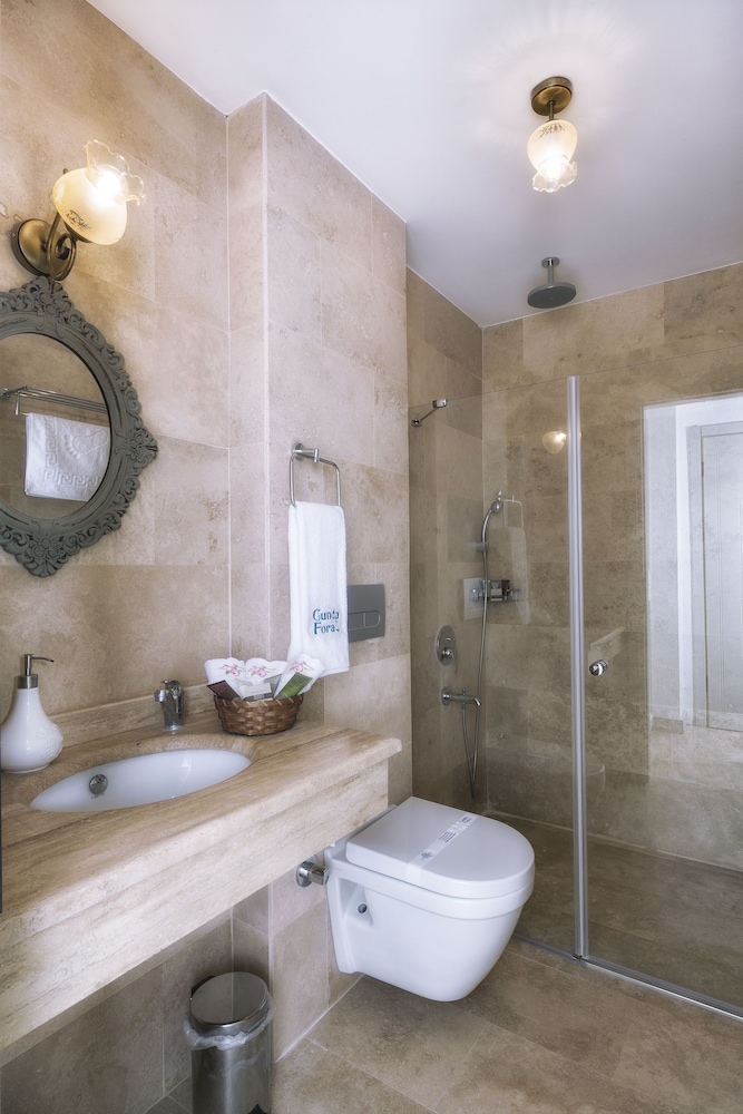 Cunda Fora Hotel 50/50