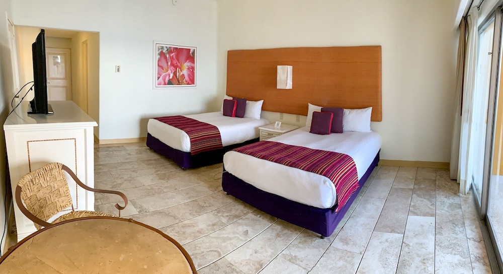 Camino Real Zaashila Huatulco 24/72