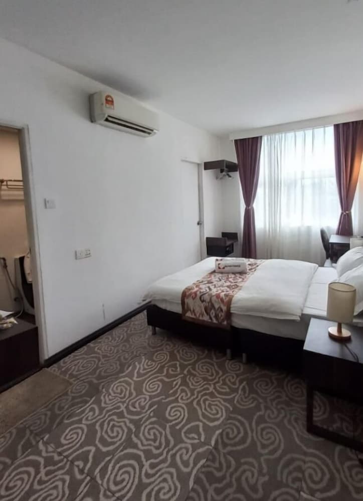 Natol Travelers & Business Inn 15/50