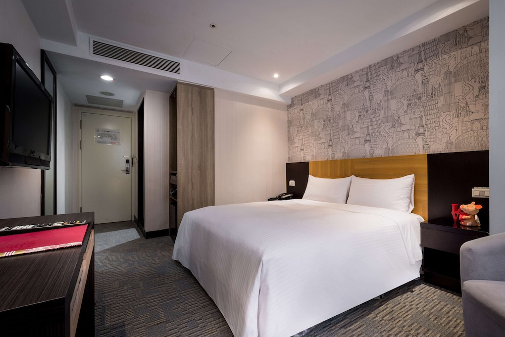 Hotel B 17/50