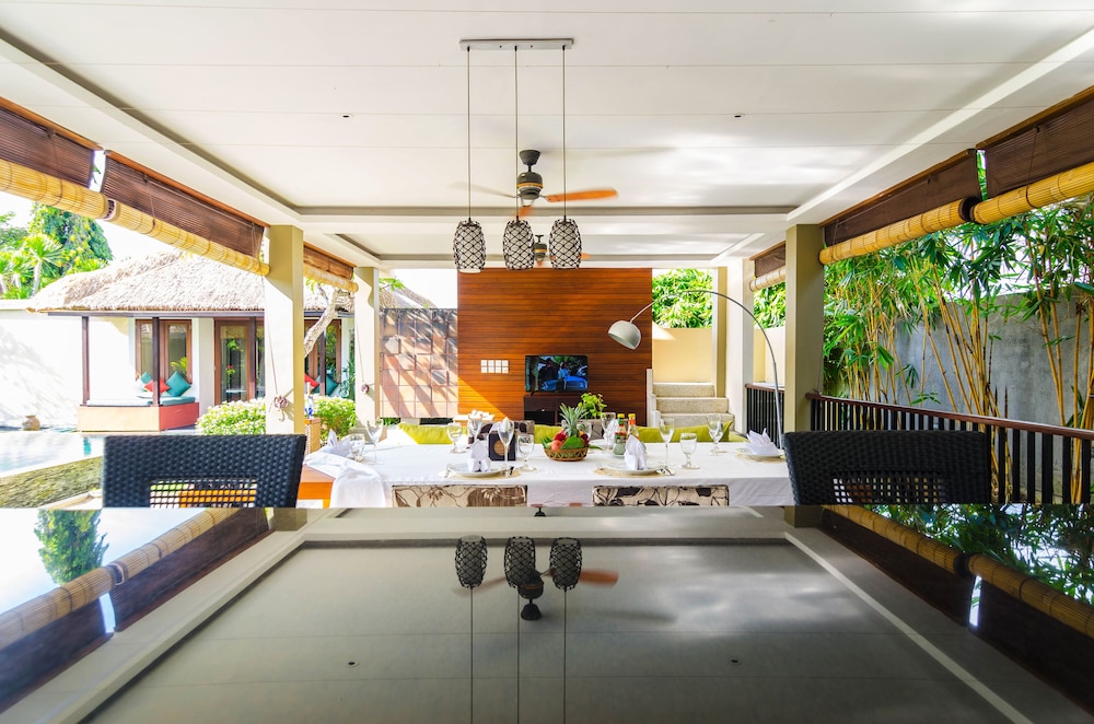 Imani Villas 2/46