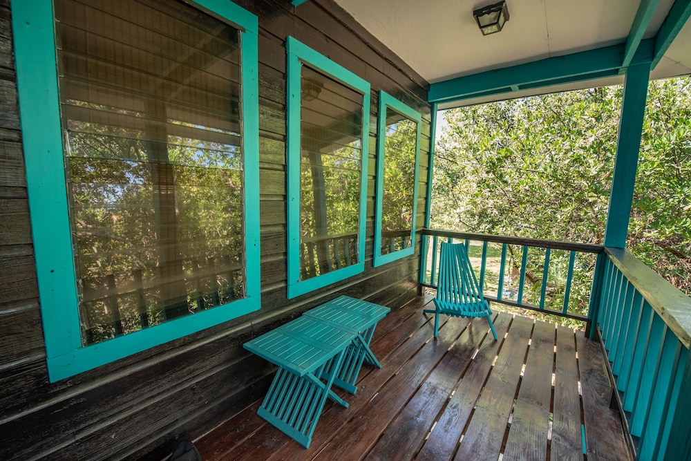 Bella Vista Guesthouse Cabins 43/84