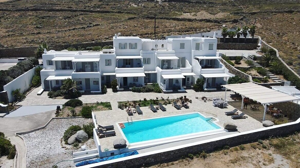 Yakinthos Residence 6/50