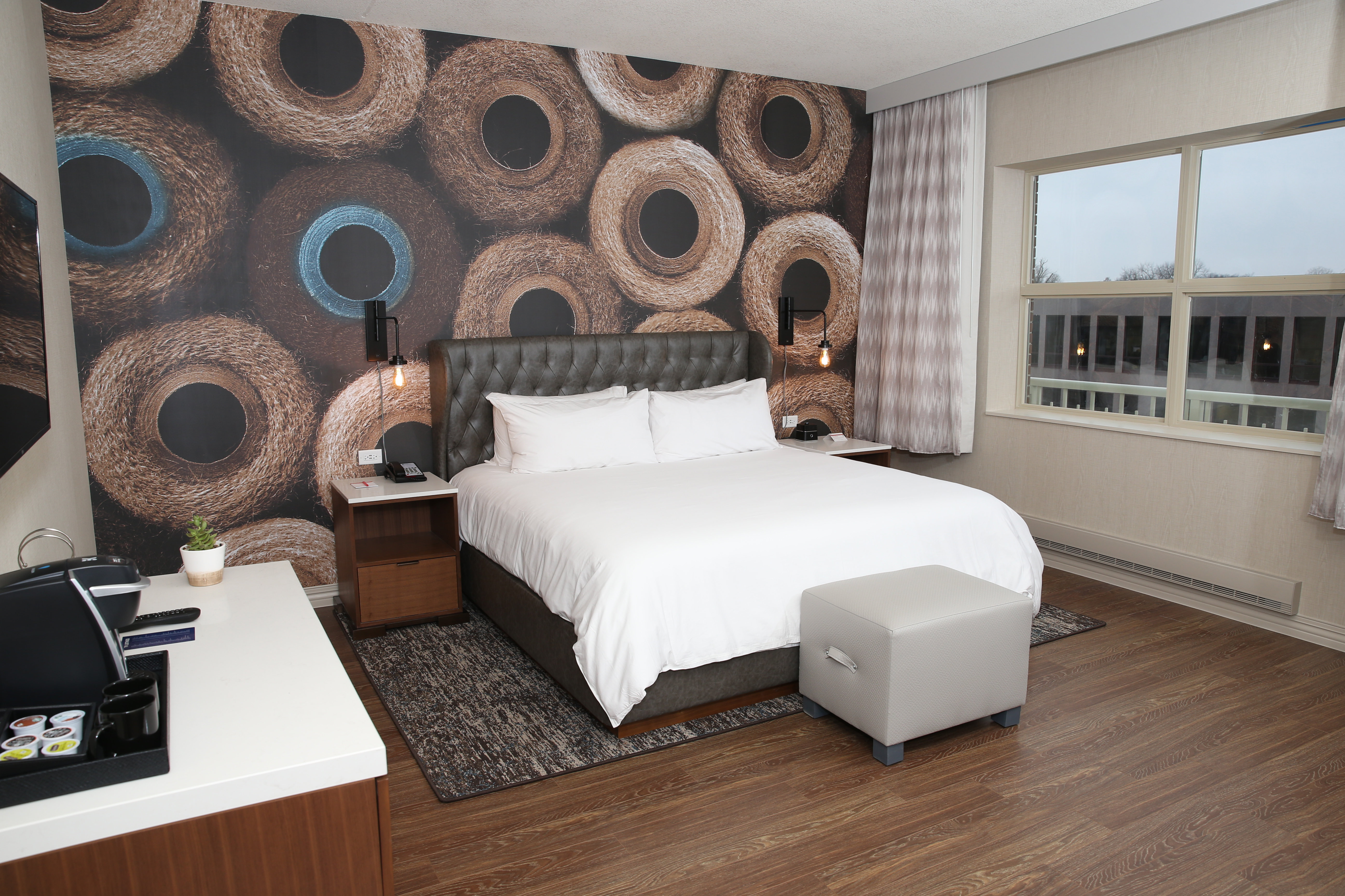 HOTEL INDIGO NAPERVILLE RIVERWALK 30/78