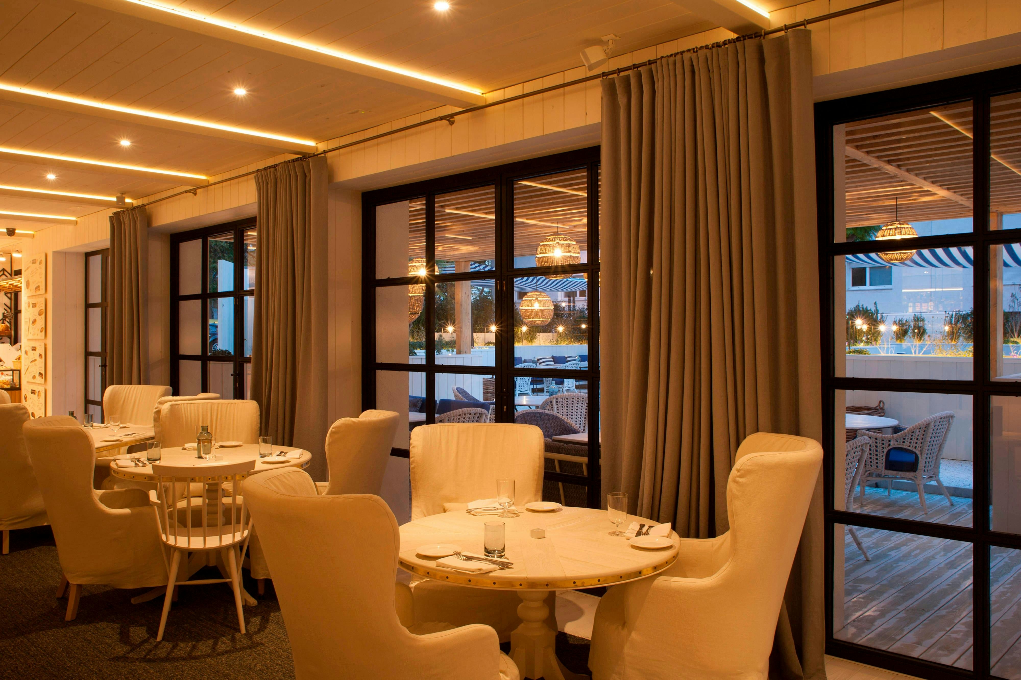 Ac Hotel Victoria Suites 14/26