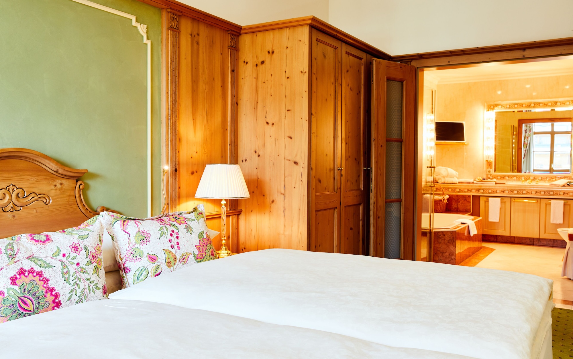 WELLNESS, SUITE, GARDEN VIEW, BALCONY