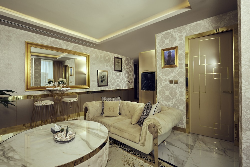 Number One Oxford Street Hotel & Suites 27/51