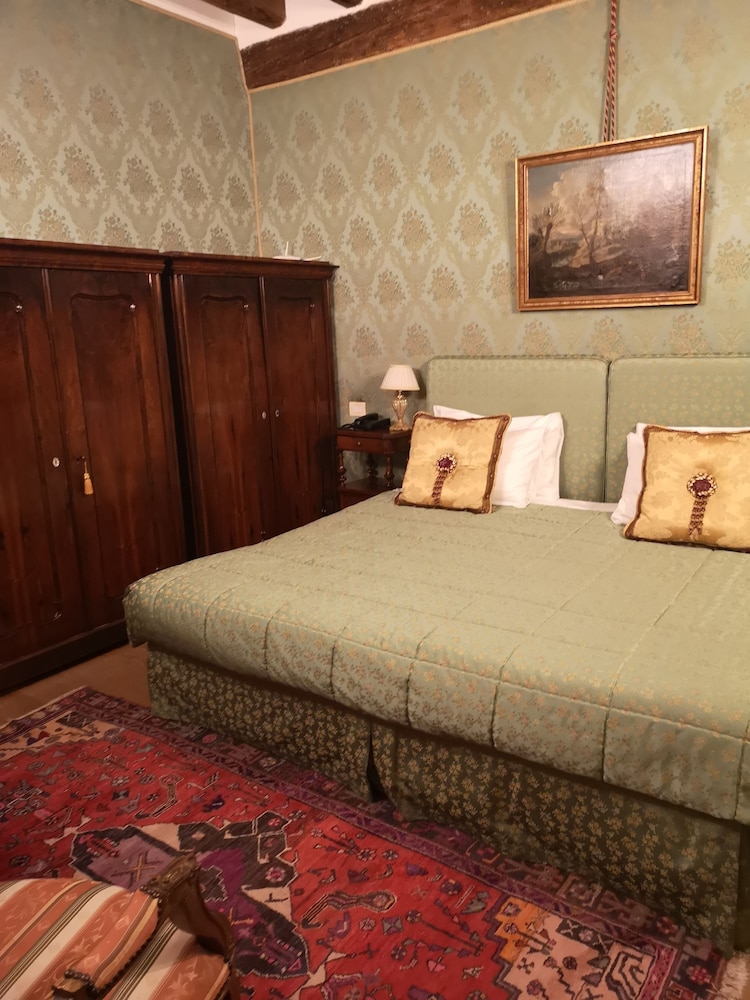 Relais Alberti 12/69
