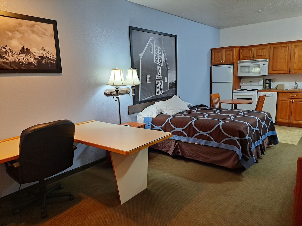 Super 8 By Wyndham Three Hills Ab 21/36