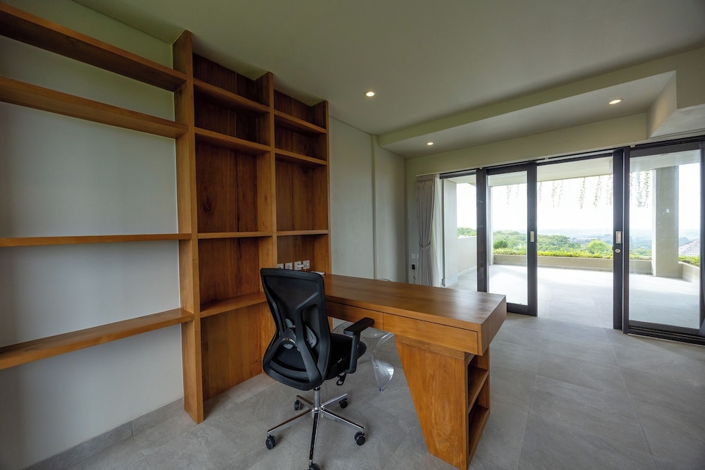 The Ocean Views Luxury Villas & Apartment by ZUZU 45/73