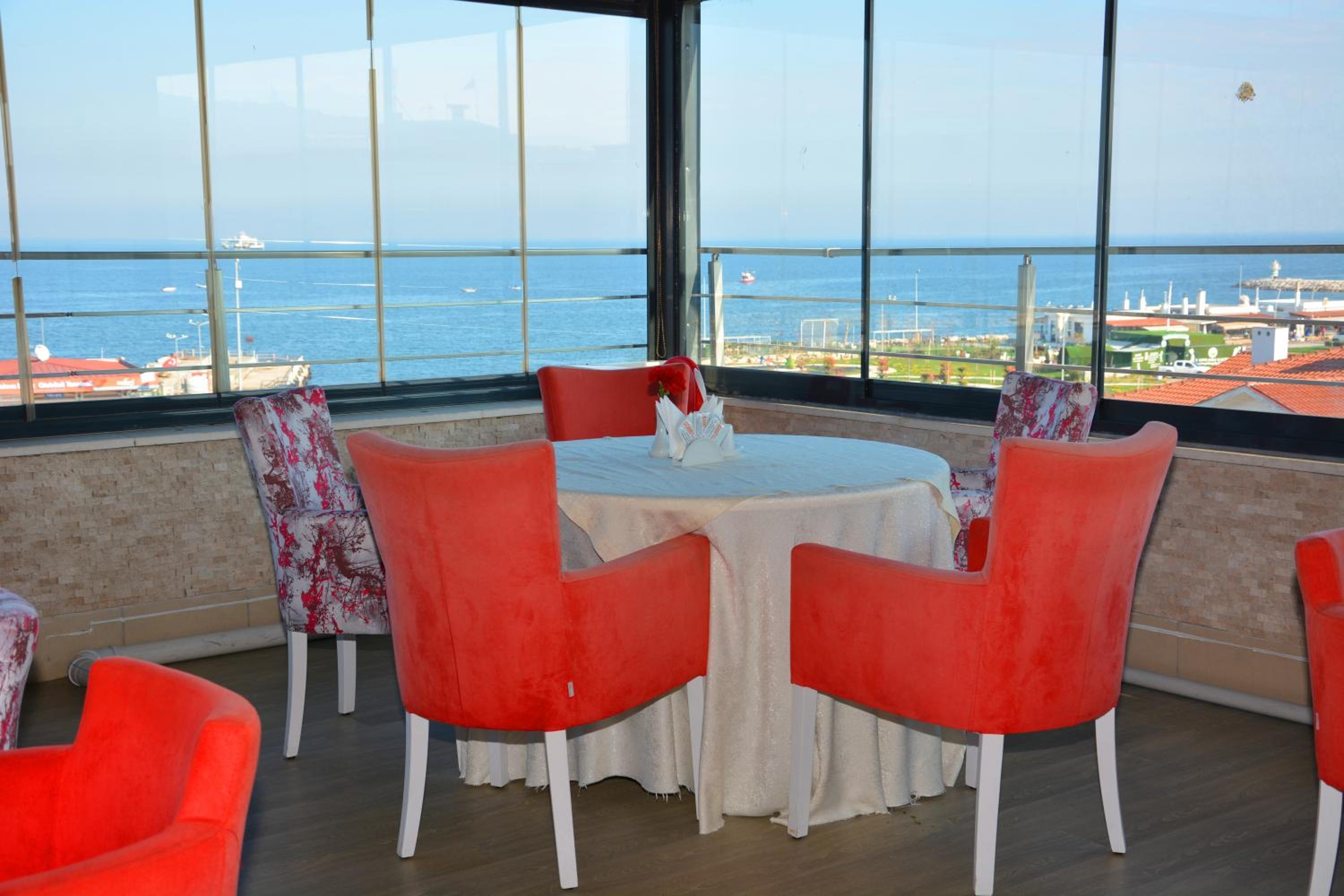 Grand Karot Hotel 44/56