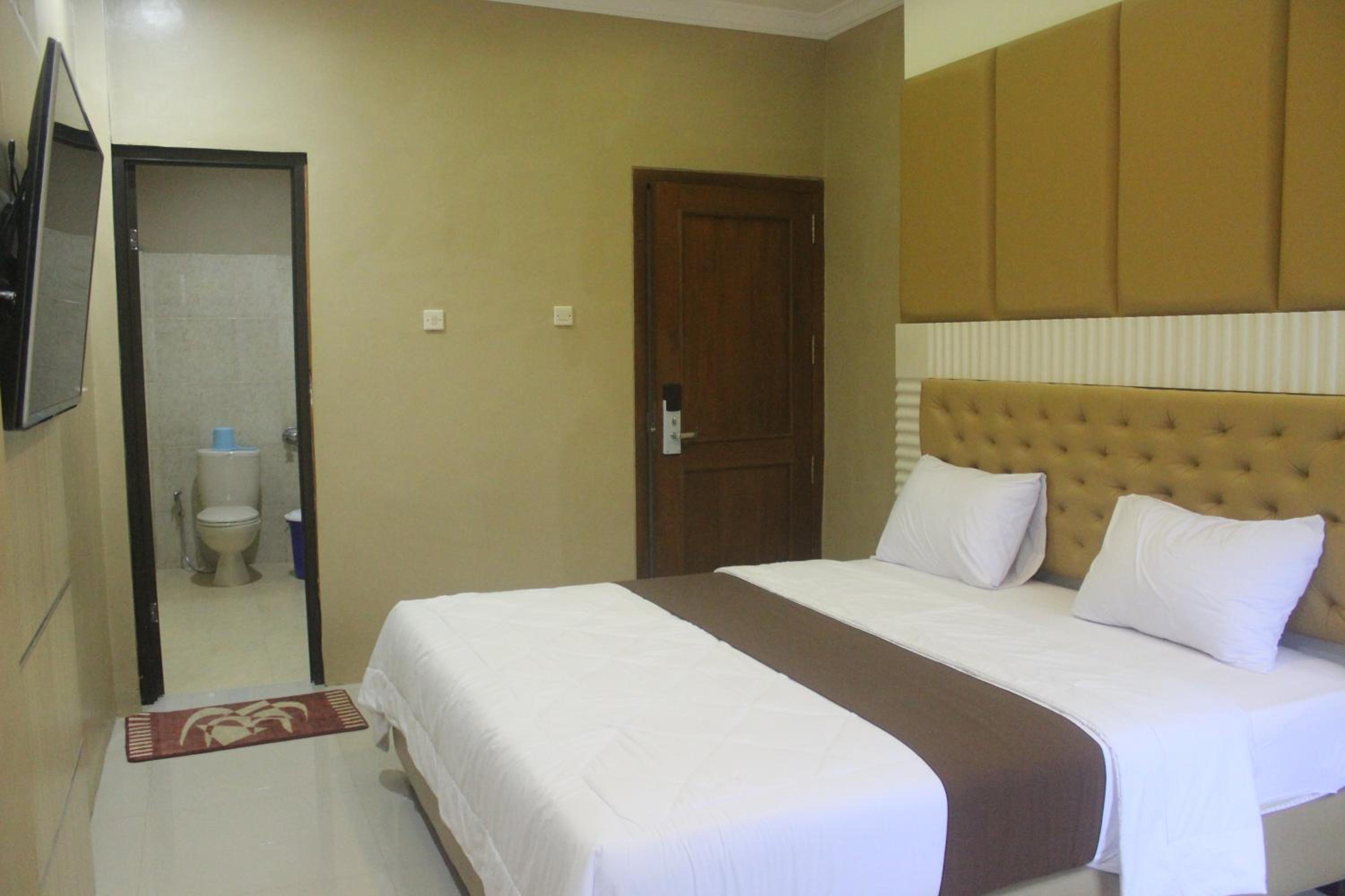 Cyka Raya Hotel 14/41