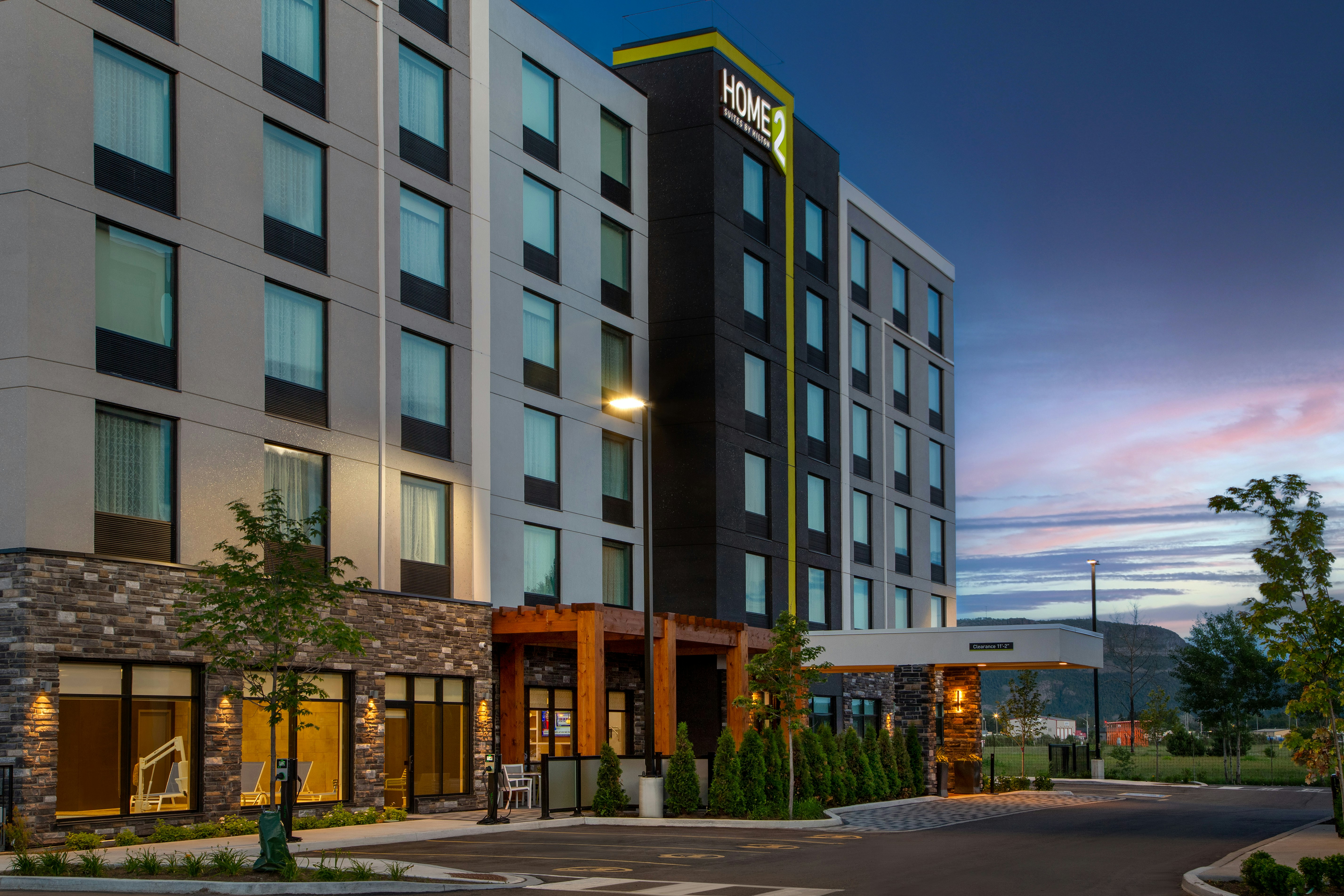 Home2 Suites by Hilton Thunder Bay 42/44
