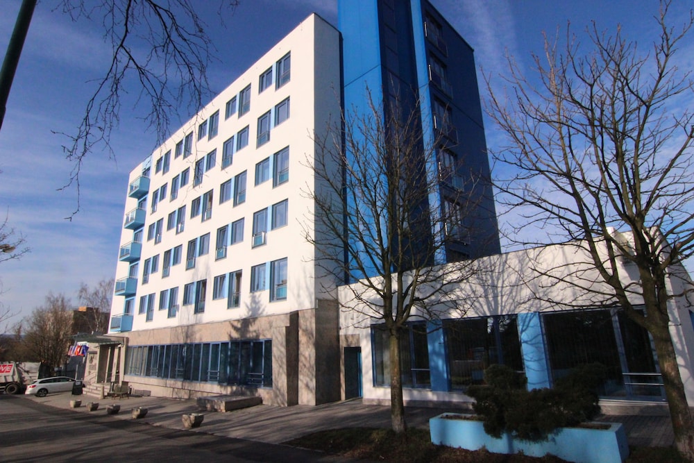 HOTEL MARTTEL 6/62