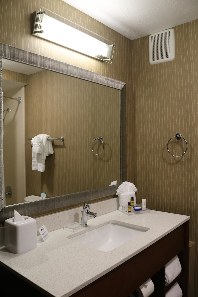 Best Western Plus Portland Airport Hotel & Suites 40/41