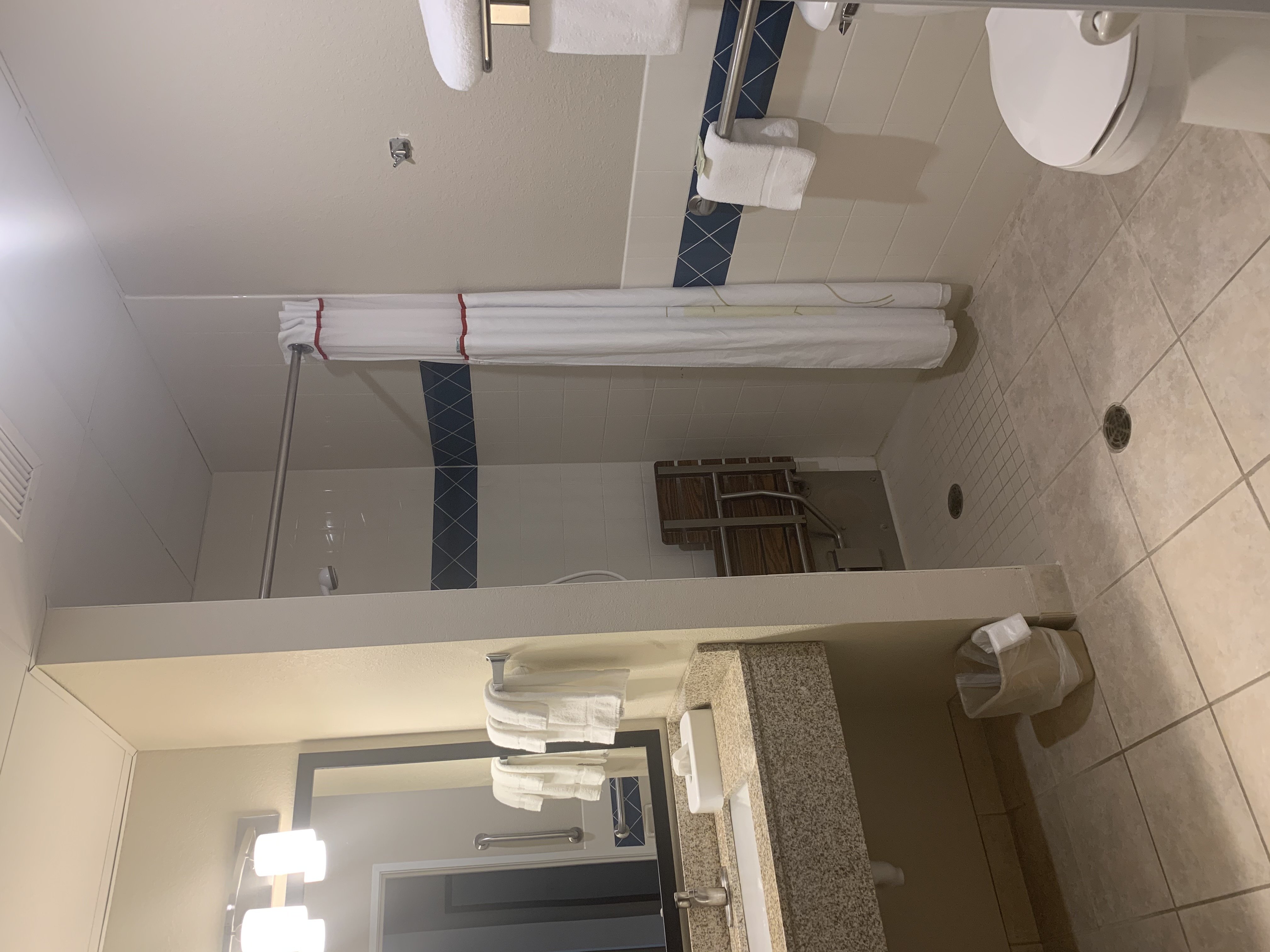 Cobblestone Suites Oshkosh 75/75