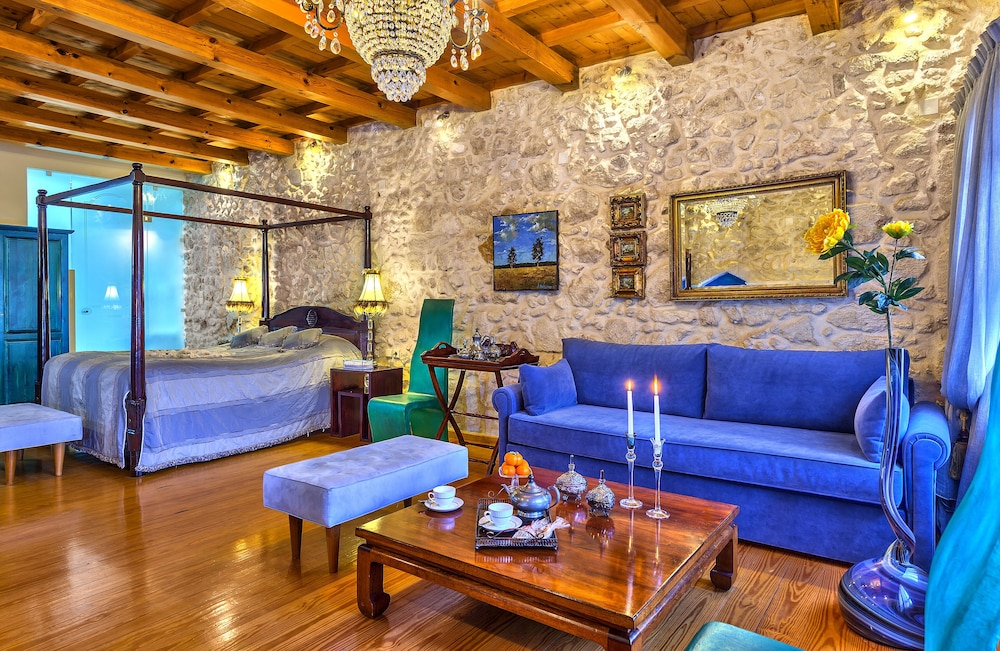Avli Lounge Apartments 34/75