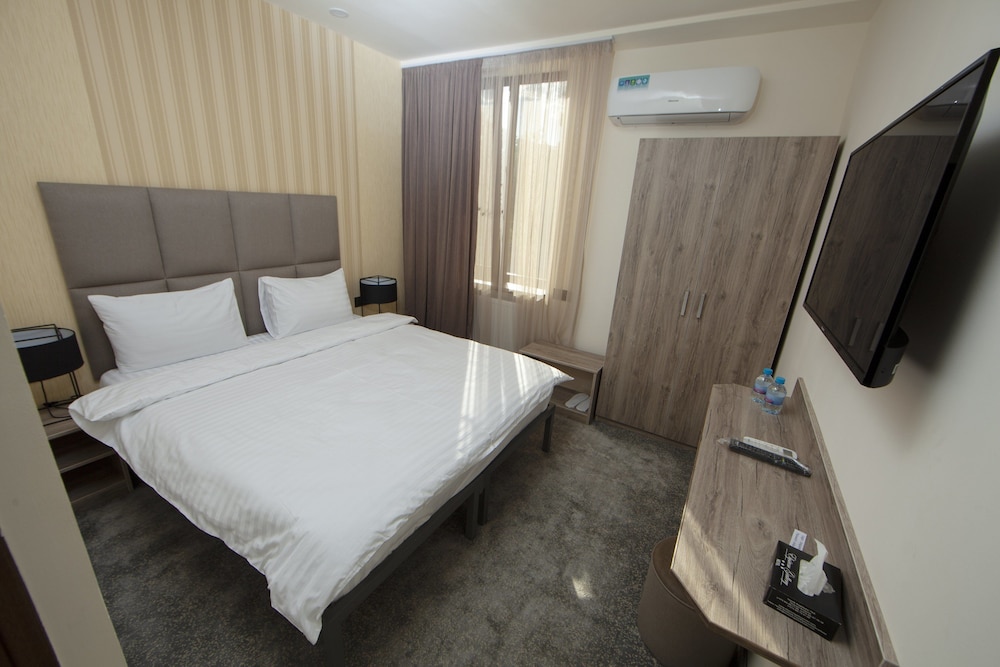 Median Hotel City Center Yerevan 21/57
