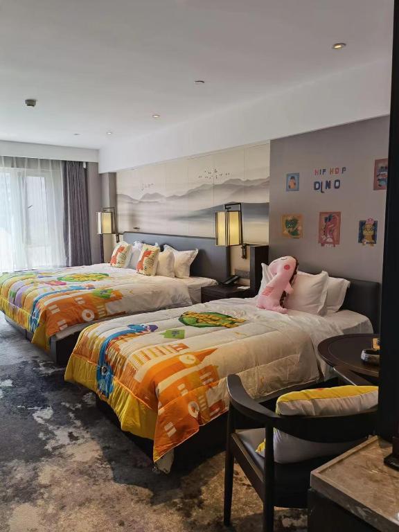 Rezen Dong Hotel (Harbin West Railway Station, Wanda Plaza) 10/17