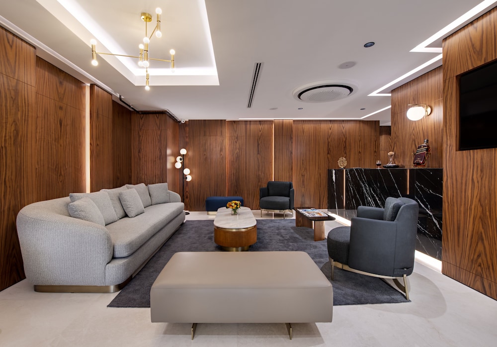 Gleam Collection Hotel 48/62