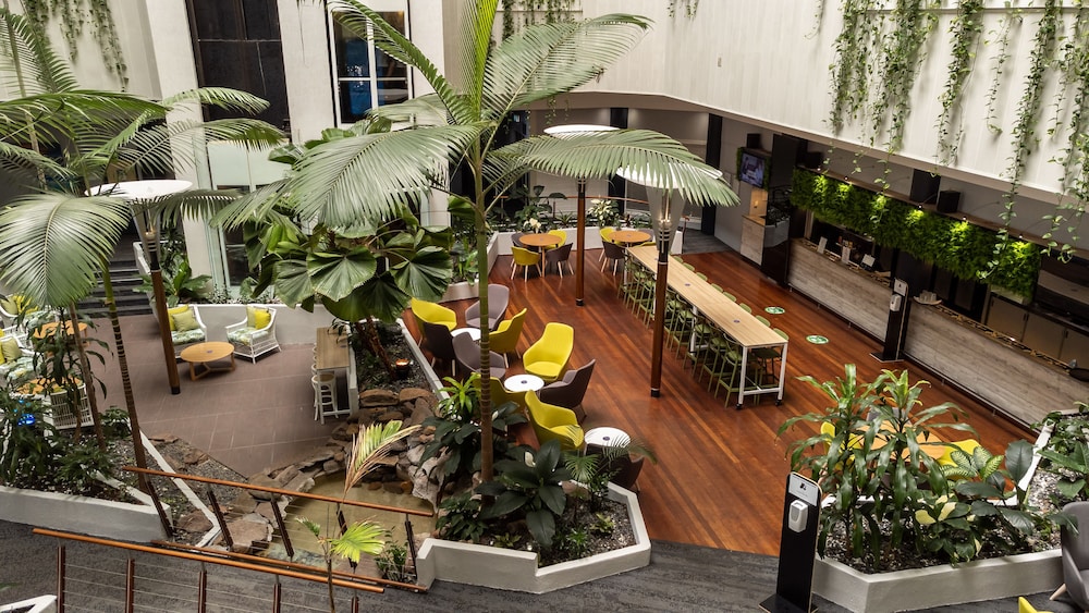 Novotel Darwin CBD 9/64