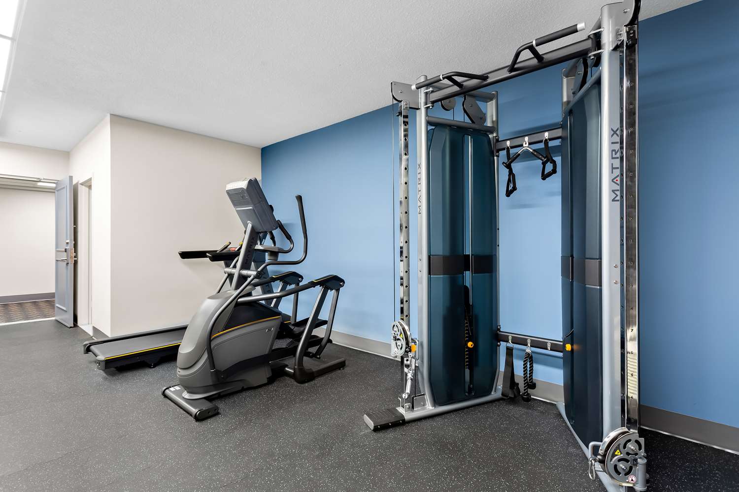 SureStay Plus by Best Western Windsor 10/18
