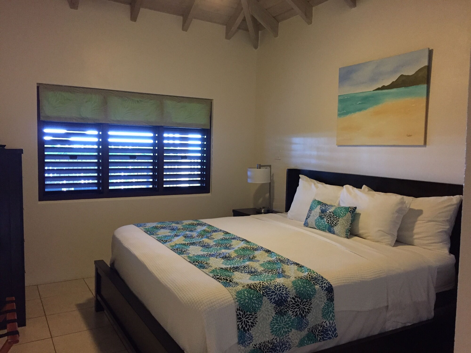 2 BEDROOMS, SUPERIOR, COTTAGE, BEACH FRONT