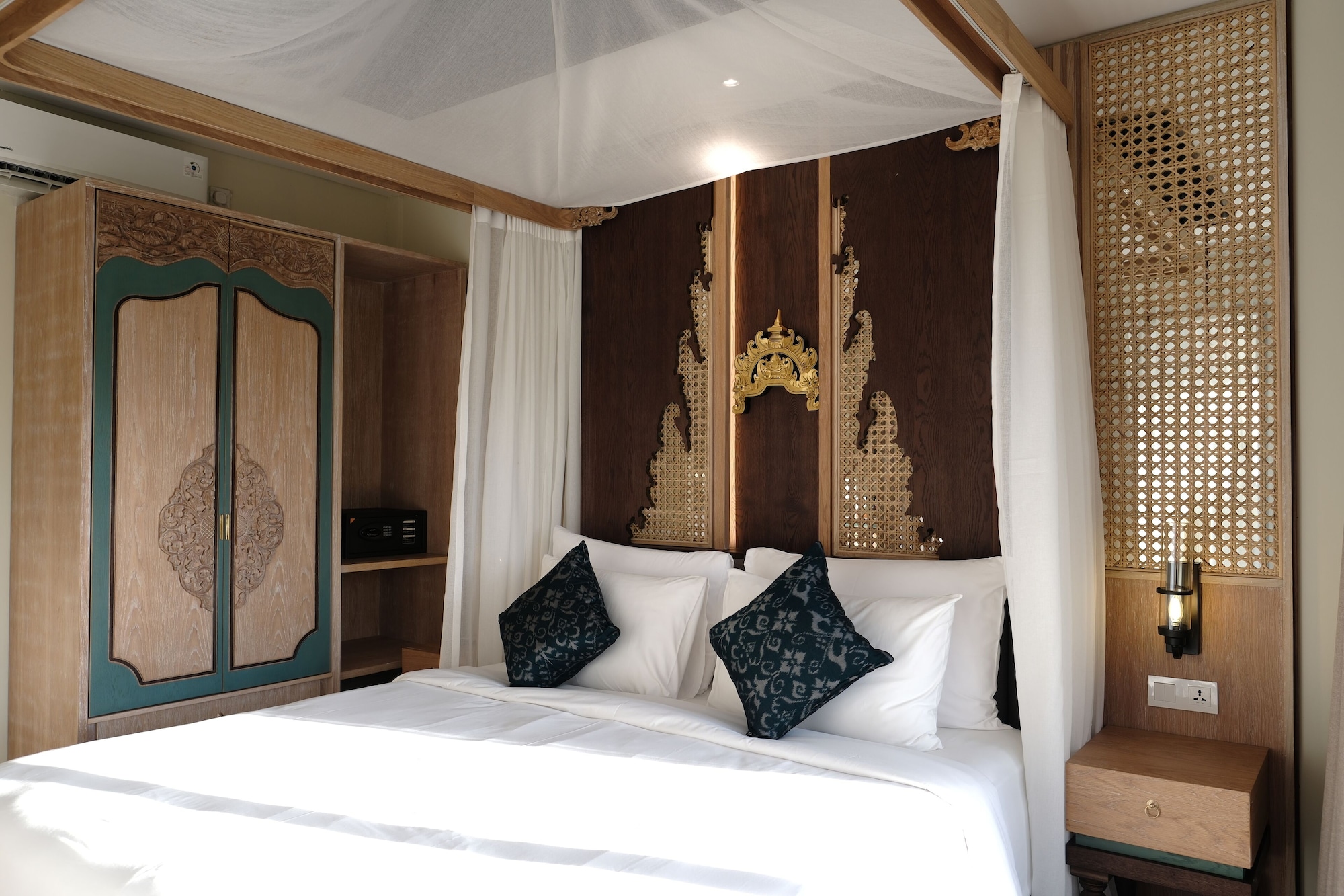 Pool, Villa, King Bed