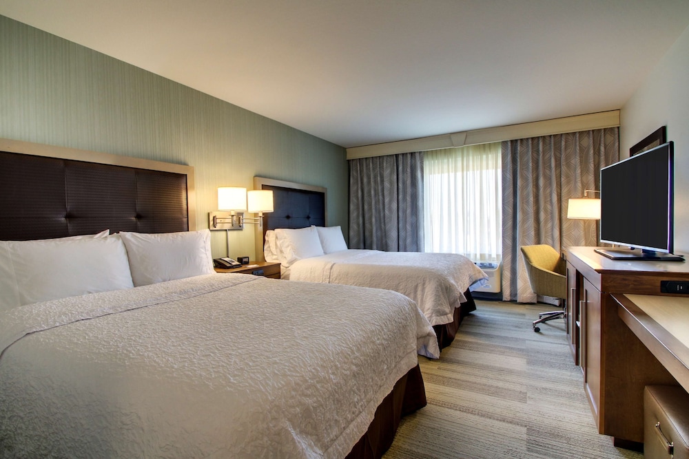 Hampton Inn & Suites Milwaukee West 20/64