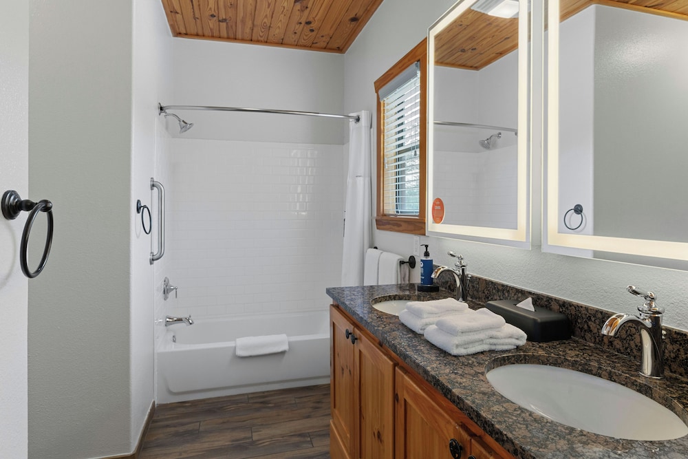 3 Bedrooms, Town House, King and Queen and Twin Beds, Kitchen, Worldmark New Braunfels 6/8