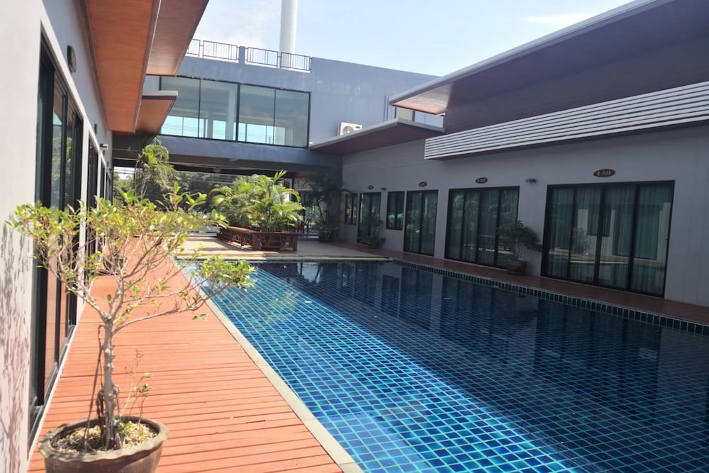 Mayor Hotels&Villa Cha-Am 12/17