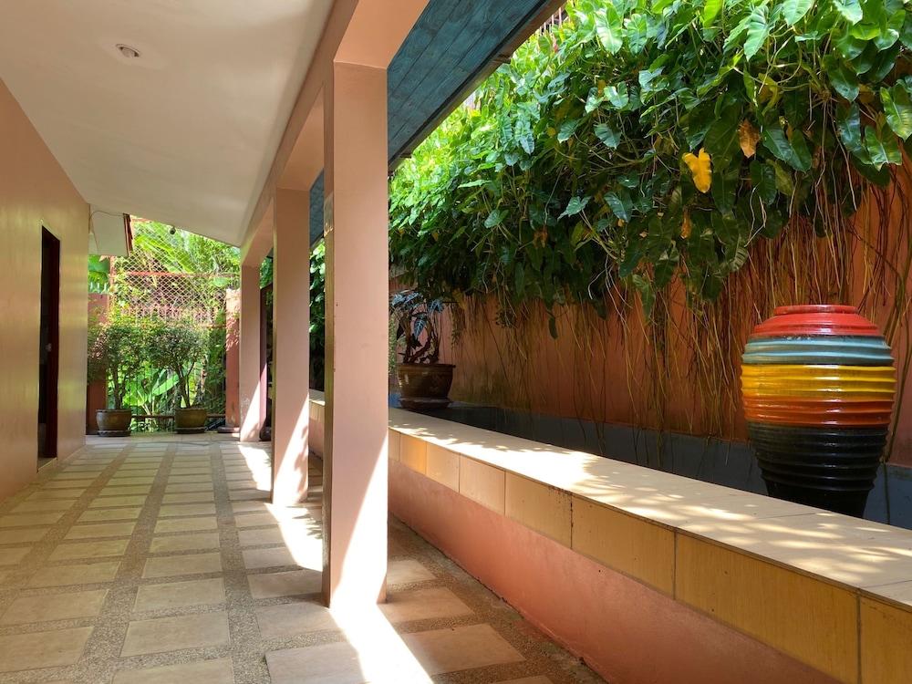BAAN KONGDEE SUNSET RESORT 34/45