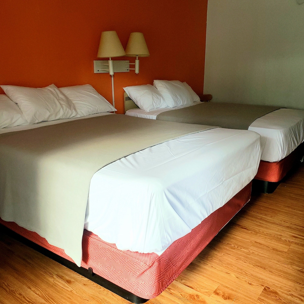 Motel6 Ashland, VA 20/52