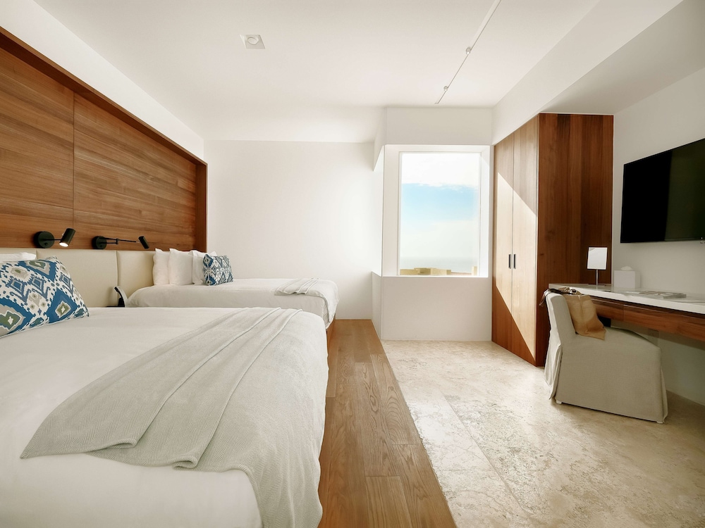 4 Bedrooms, Suite, Ocean View, Butler