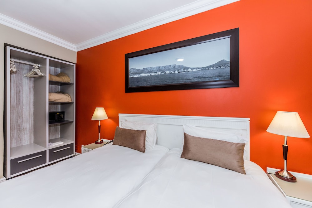 The New Tulbagh Hotel 5/29