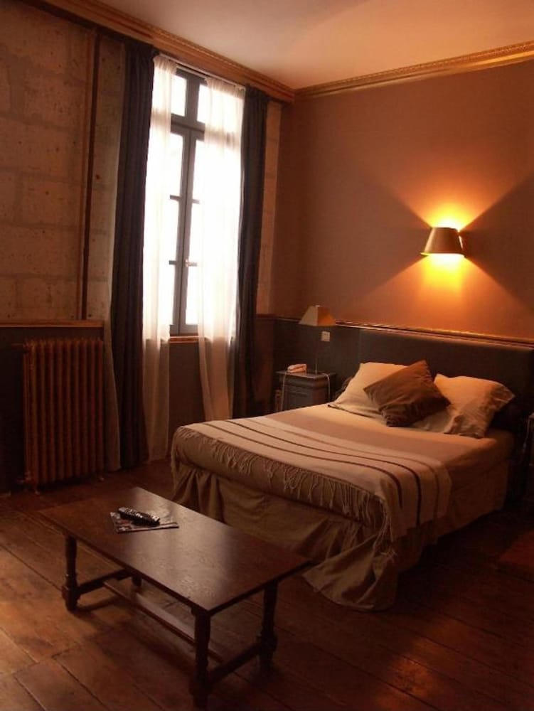 Hôtel du Palais 18/45