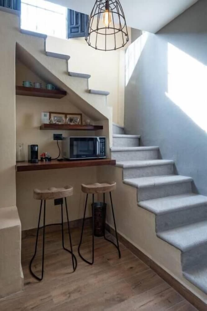 Casa Mia Suites 53/72