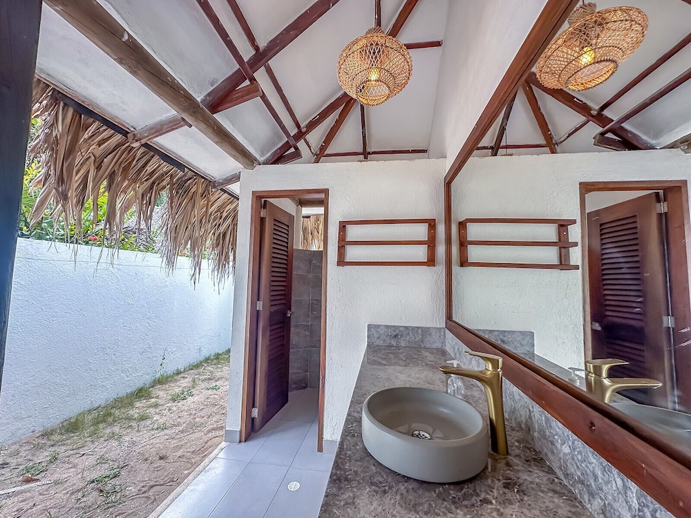 HUKUMEIZI HOTEL 8/50