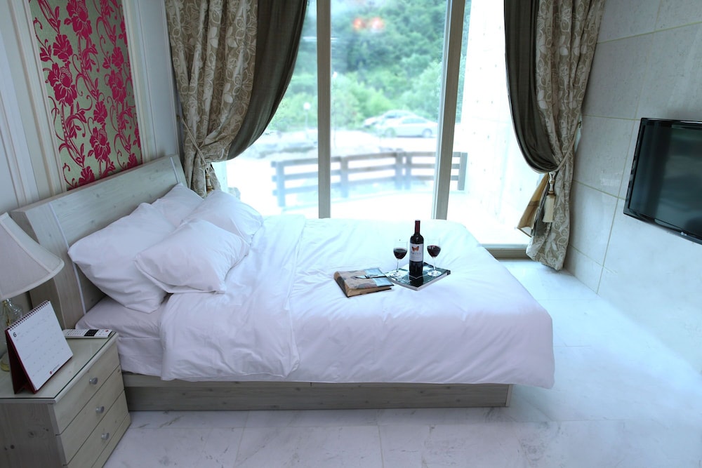 Yeongwol Moon In Cloud Pension 15/50
