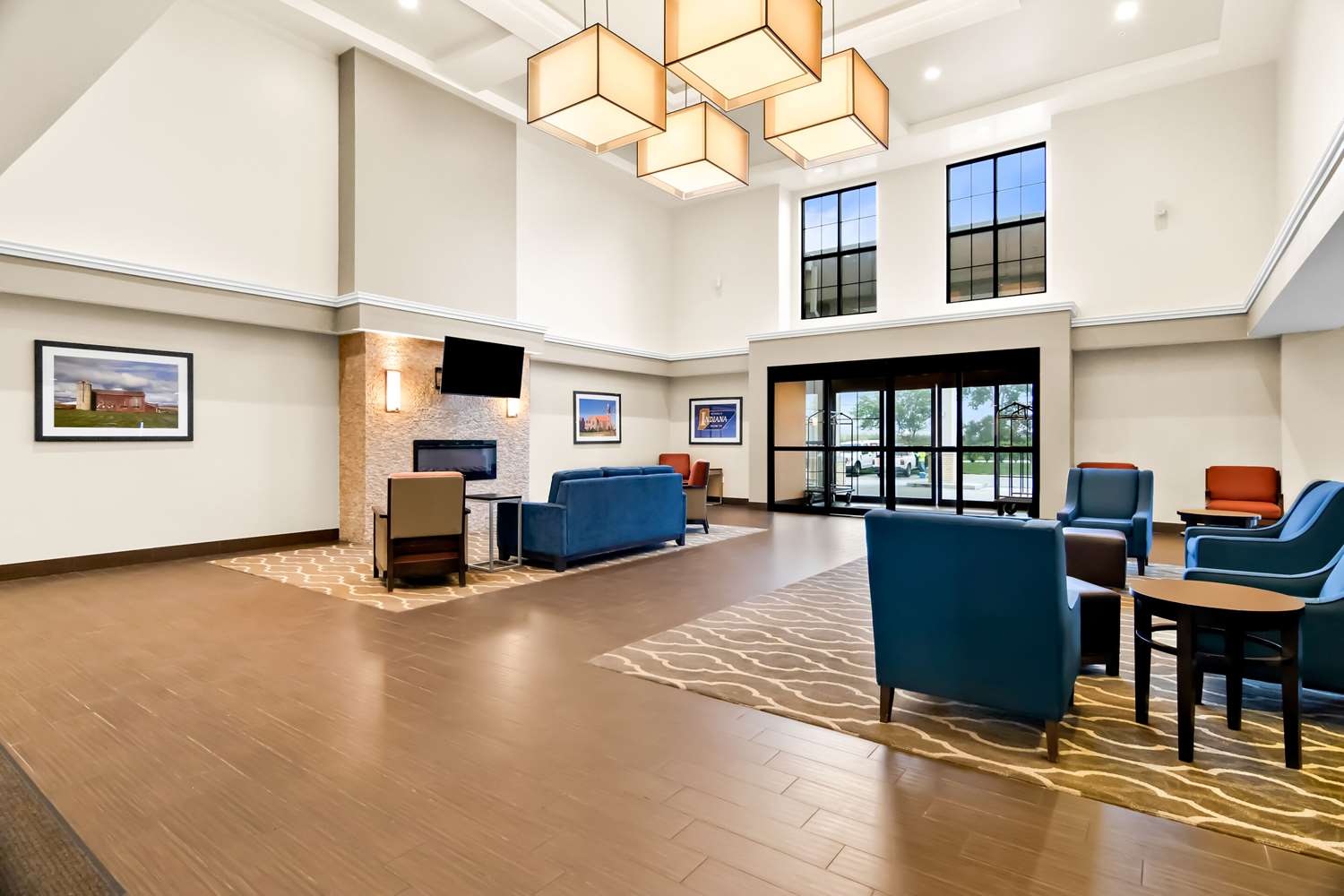 Comfort Suites Rensselaer Near Fair Oaks 22/42