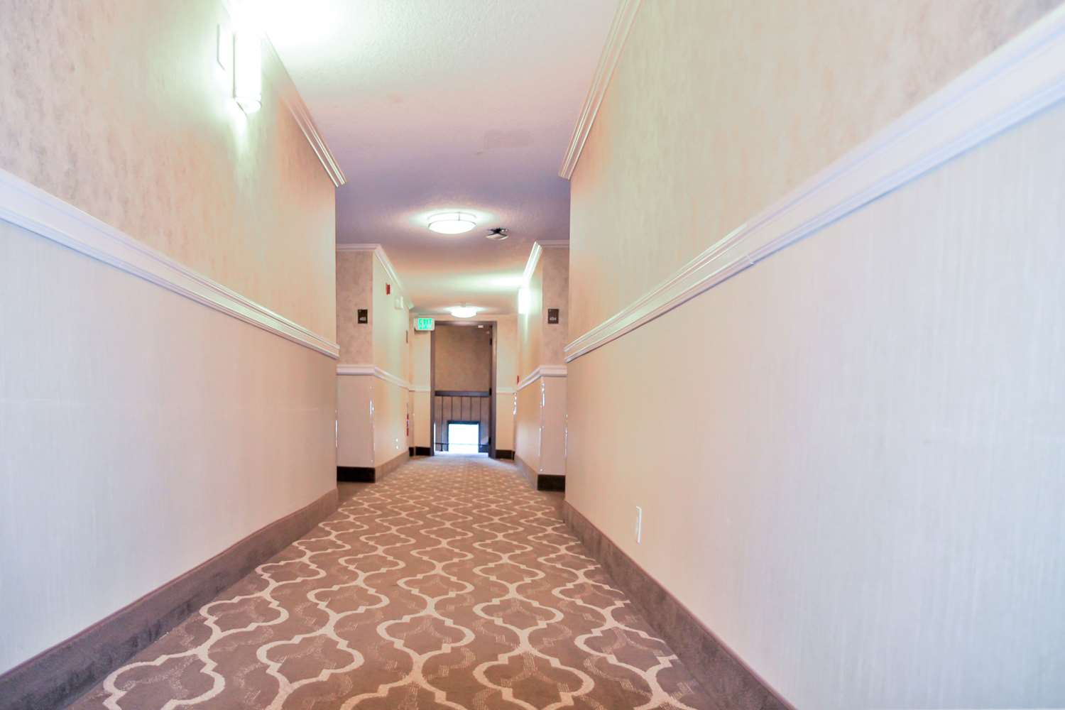 Comfort Inn & Suites Vancouver Downtown City Center 45/48