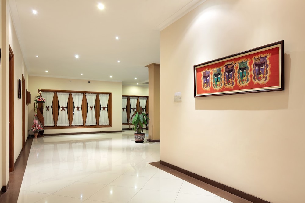 Kertanegara Premium Guest House 16/49